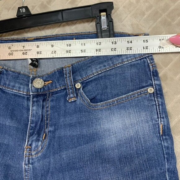 Gap Womens 8 Denim Jeans Blue Straight Crop Cuffed Low Rise Medium Wash Stretch - Picture 7 of 16